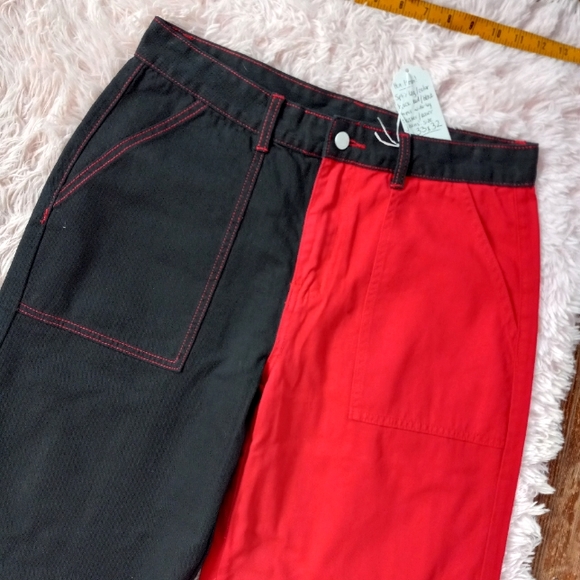 SOLD! Super wideleg red&black deep pocket skater jeans w/red stitching & d-rings - Picture 4 of 11